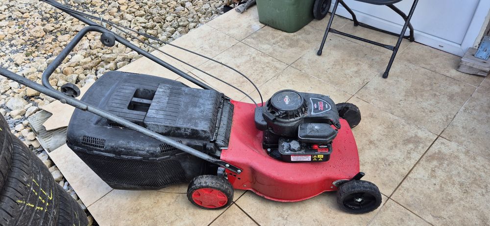 Бензинова косачка