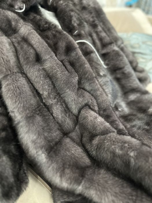 Продаю норковую шубу