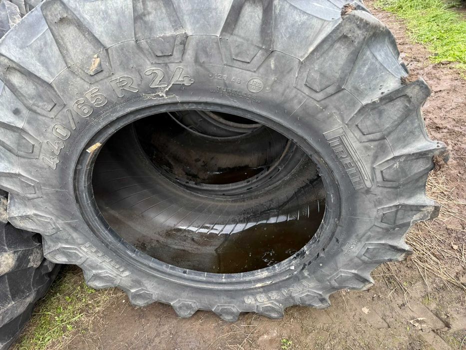 Anvelope 440.65 R24 Pirelli