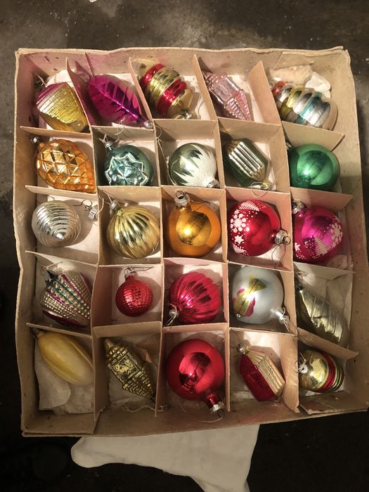 Продаю елочные игрушки,ГДР