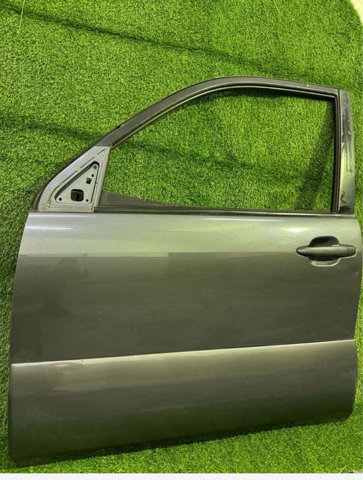 Молдинги дверей стекольные уплотнители  Toyota Prado 120/gx470