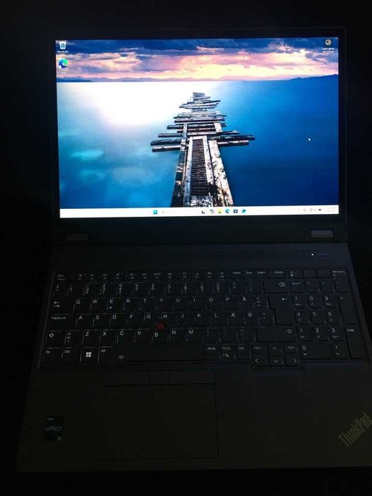 Lenovo ThinkPad P16 Gen 2 Eкан: 16’IPS 2,5К  165 Hz. 400nits 100%sRGB cpu: i9 13950HX gpu: NVIDIA RTX 2000 8GB, Ram 32 Gb/1 Tb SSD. ГАРАНЦИЯ III 2028г