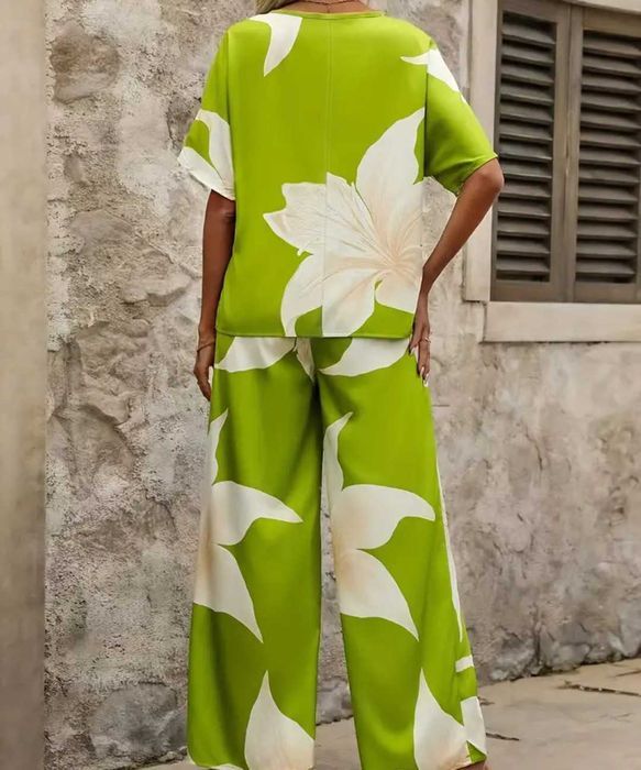 Комплект от две части