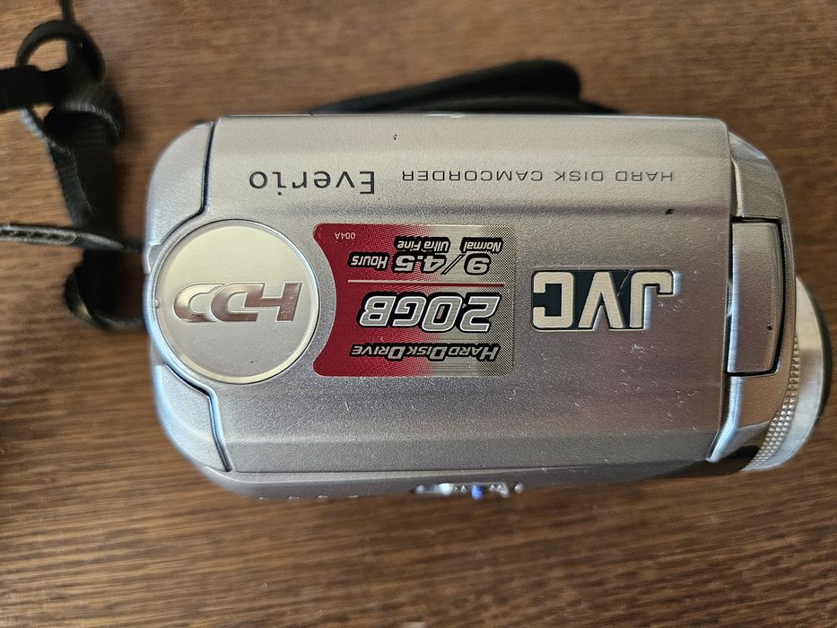 Видеокамера JVC Everio GZ-MG21U 20 GB Hard disk