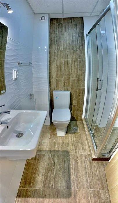 Дава се под наем Двустаен апартамент в Бургас, Център - 54 кв.м за 204 € - Снимка #4