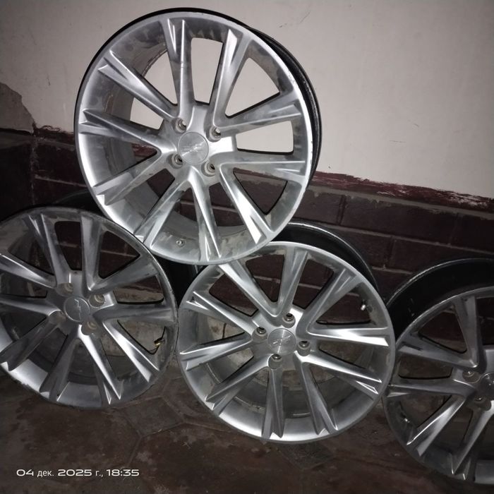 Диска сатилади 17