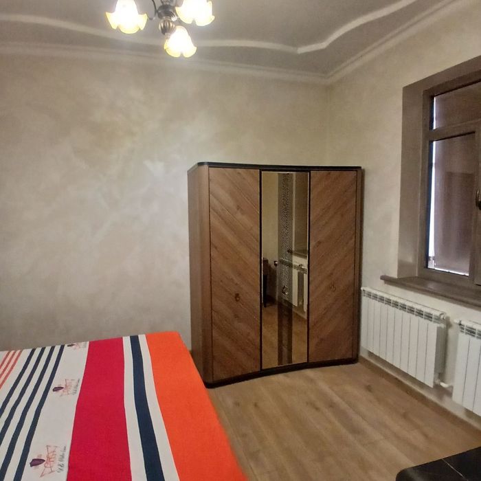 Продаётся дом на участке 
3-Сотки+придомовая 0.6-Сотки

Мирзо Улугбекс