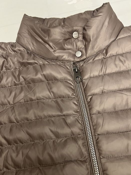 Лёгкая куртка Mango.