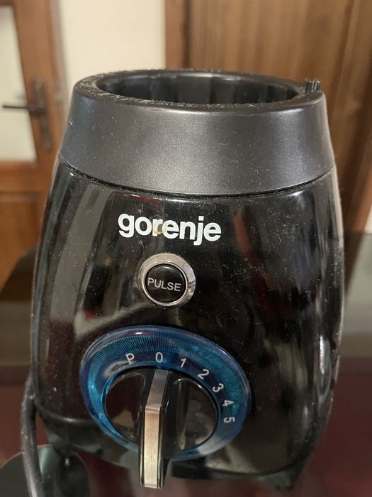Блендер черен Gorenje