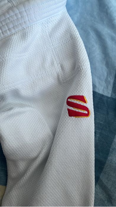 Продам кимано(верх) Сакура ориг .