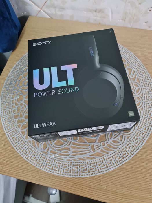 Наушники Sony ULT новые.