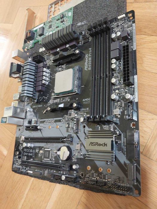 AMD Ryzen 5 5600 + AsRock B450M Pro4