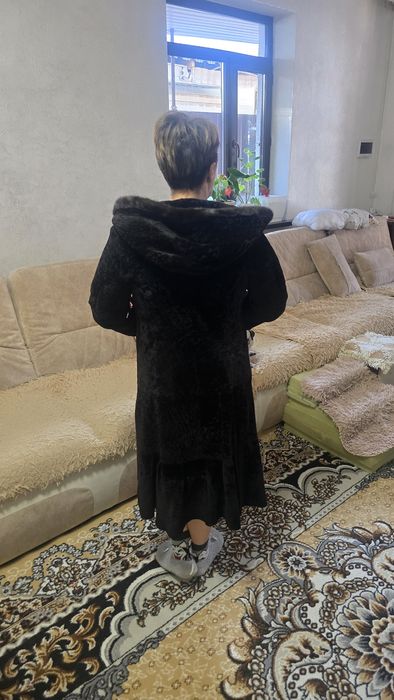 Продам шубу  мутон натуралка 44 - 46 размер