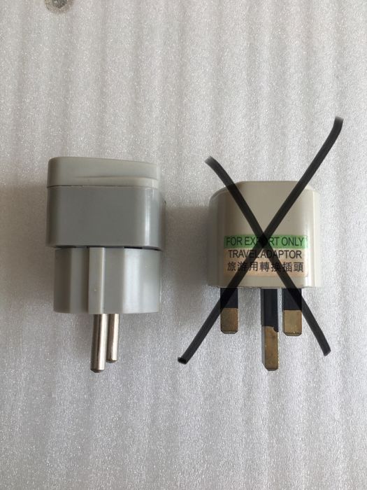 Адаптор за контакт за пътуване