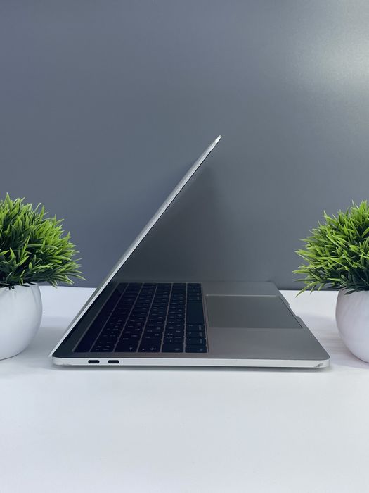 Apple MacBook Air 13