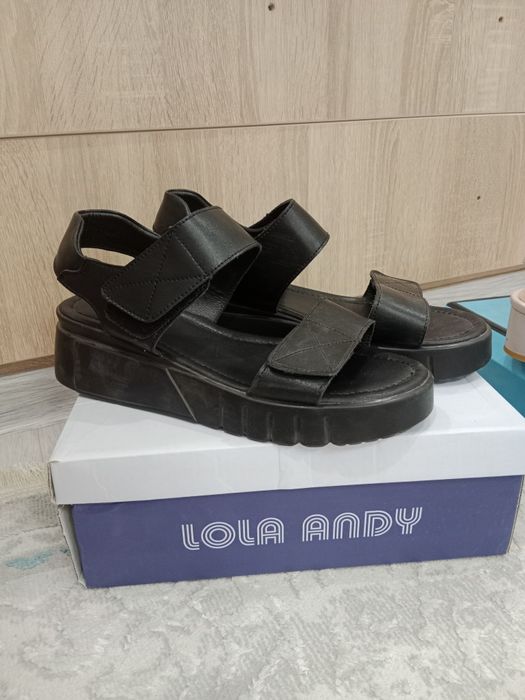 Босаножки и сандали