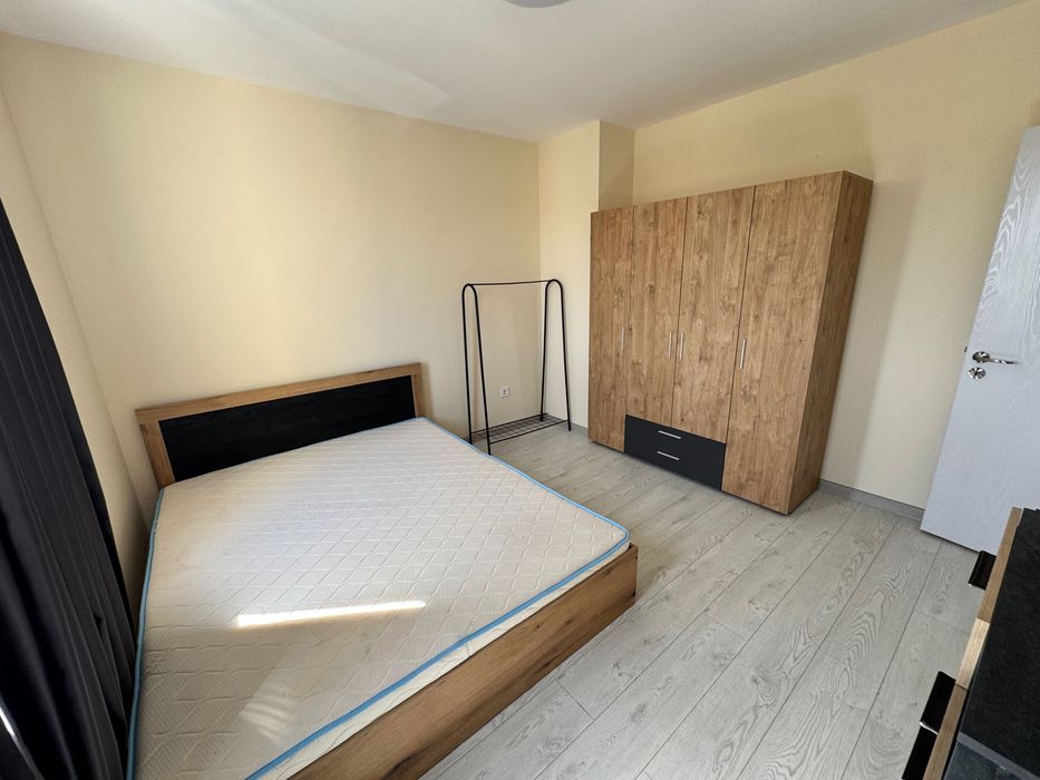 Дава се под наем Тристаен апартамент в Свиленград - 81 кв.м за 112200 € - Снимка #5