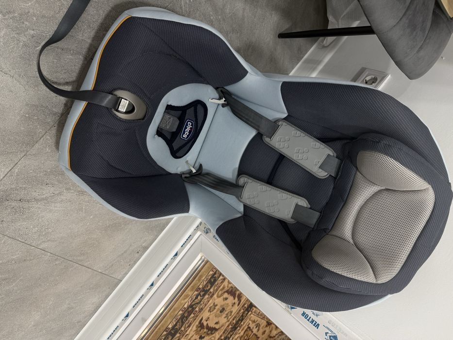 Детское автокресло Chicco