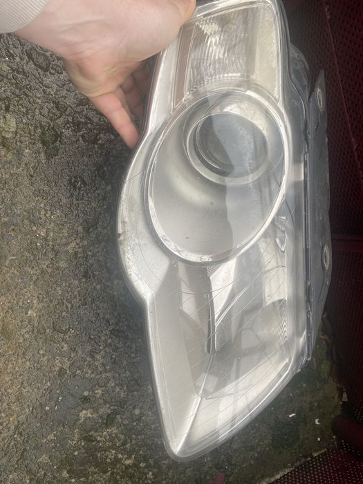 Vand faruri passat b6 stanga dreapta