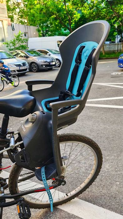 Scaune bicicletă copii Hamax 22 kg – prindere pe cadru – stare foarte bună