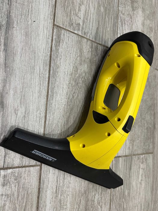 Уред за почистване на прозорци Karcher WV 2 Стъклочистачка