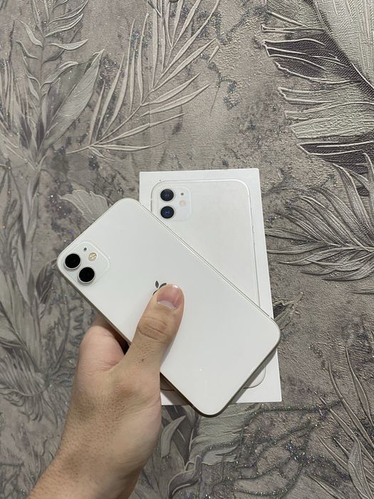 Продам iPhone 11 64gb в идеальном состоянии
