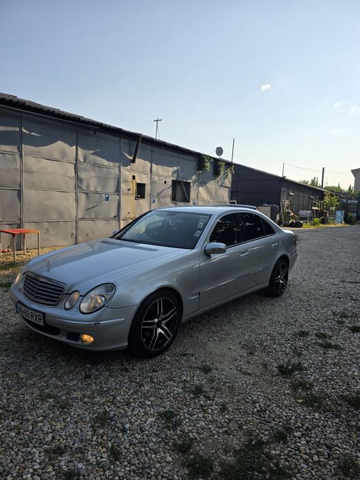 MERCEDES-BENZ E-Class 2004 — imagine 3