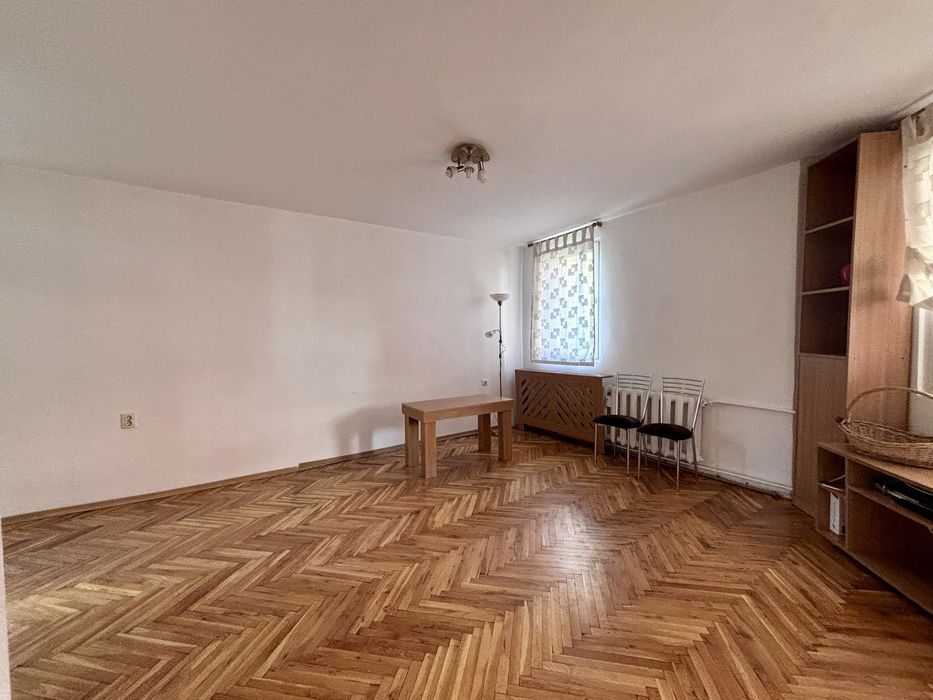 Дава се под наем Тристаен апартамент в София, Гео Милев - 86 кв.м за 612 € - Снимка #1