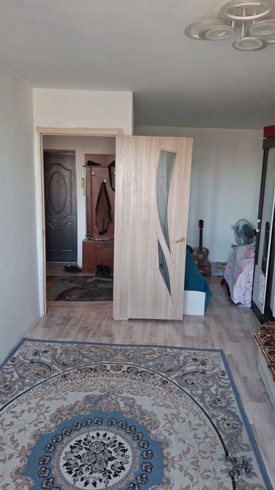 Продам малосемейную  общежитию