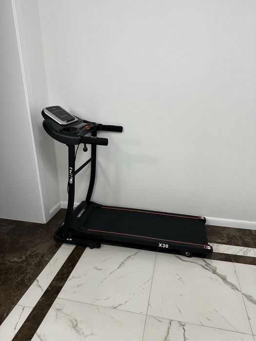 Тренажер-беговая дорожка