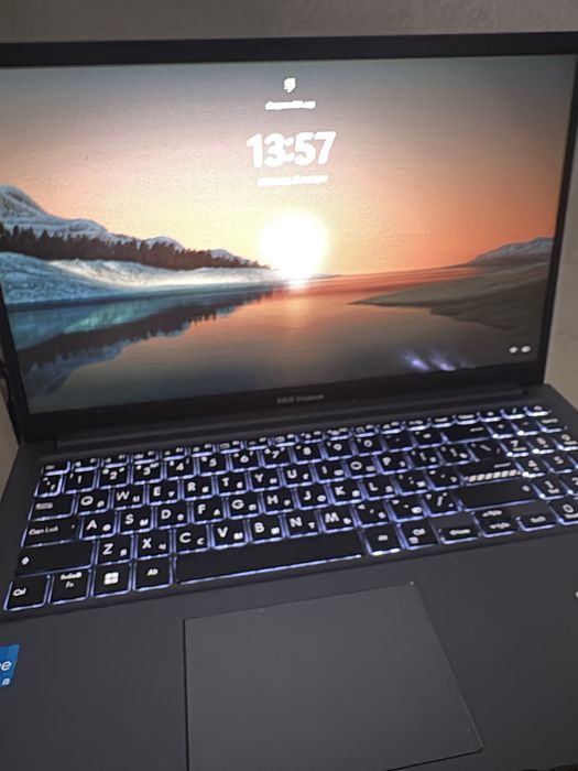 Ноутбук Asus Vivobook
