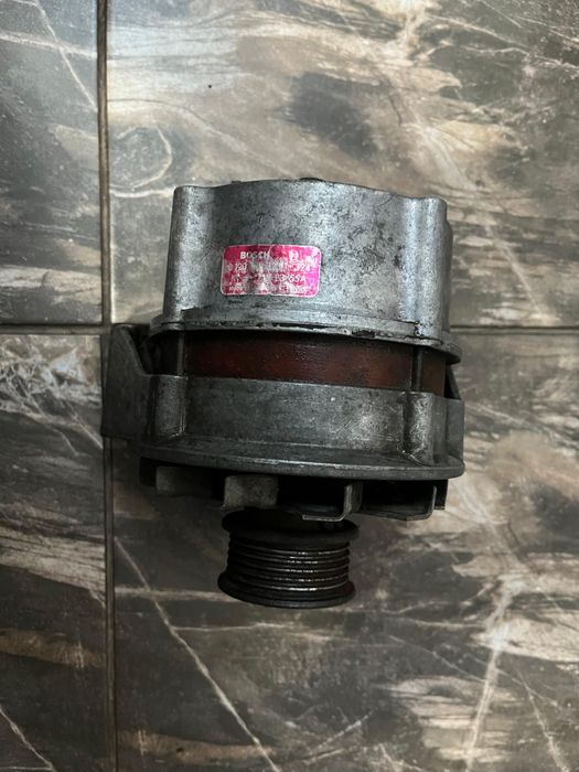 Продам запчасти на Мерседес