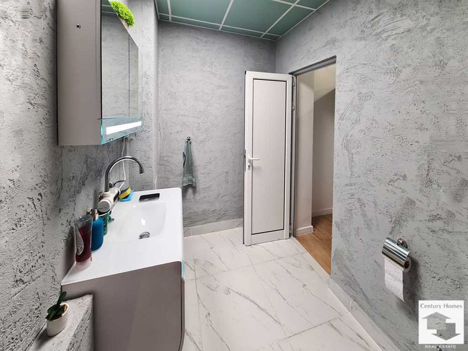 111363 Магазин/офис за продажба в кв. Кольо Фичето, гр. В. Търново