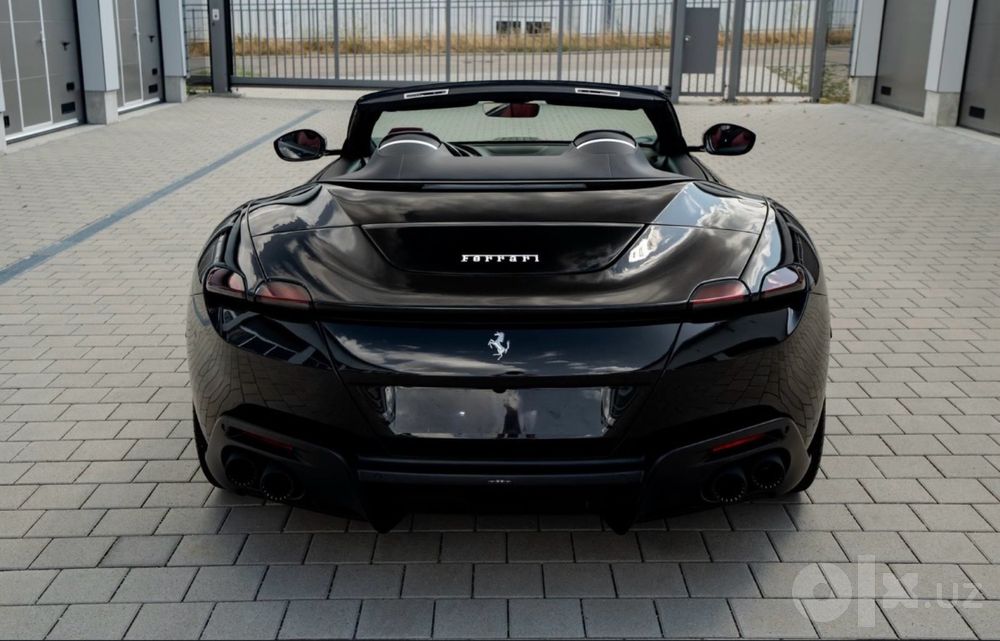 Ferrari Roma Spider 2026