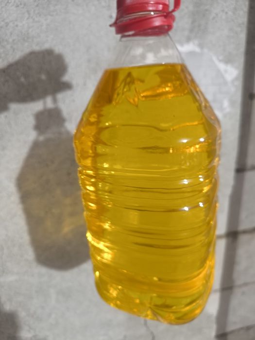 Vând ulei de floare