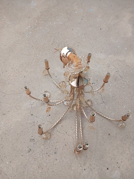 Люстьрв разобраны