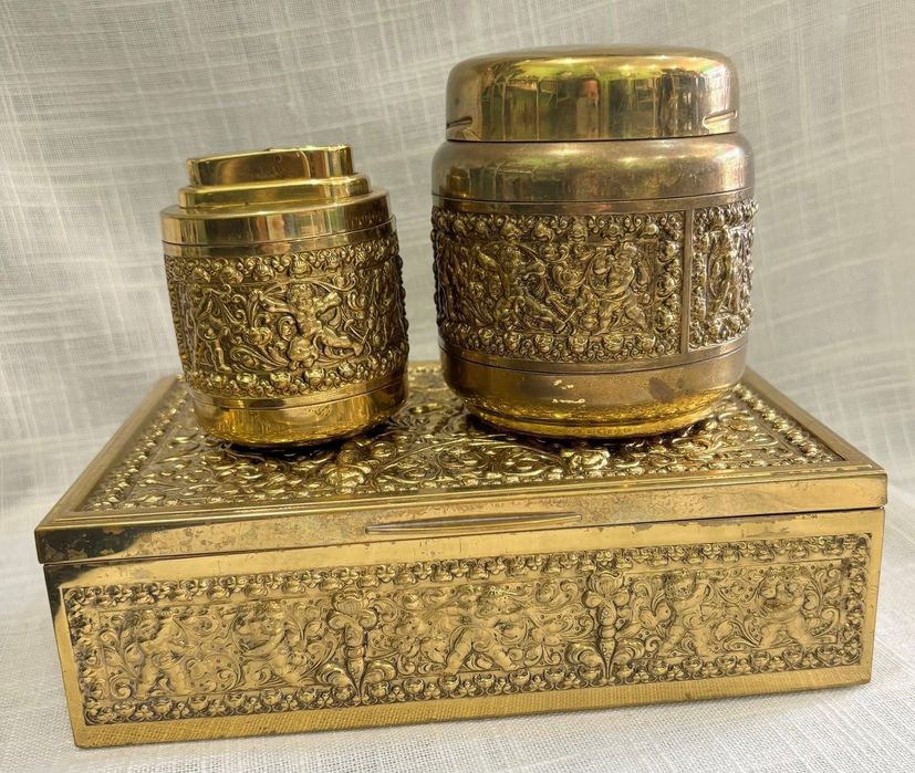 Сет от кутия за пури, запалка и съд за тютюн от месинг/бронз