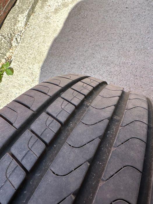 Летни гуми 235/40/19