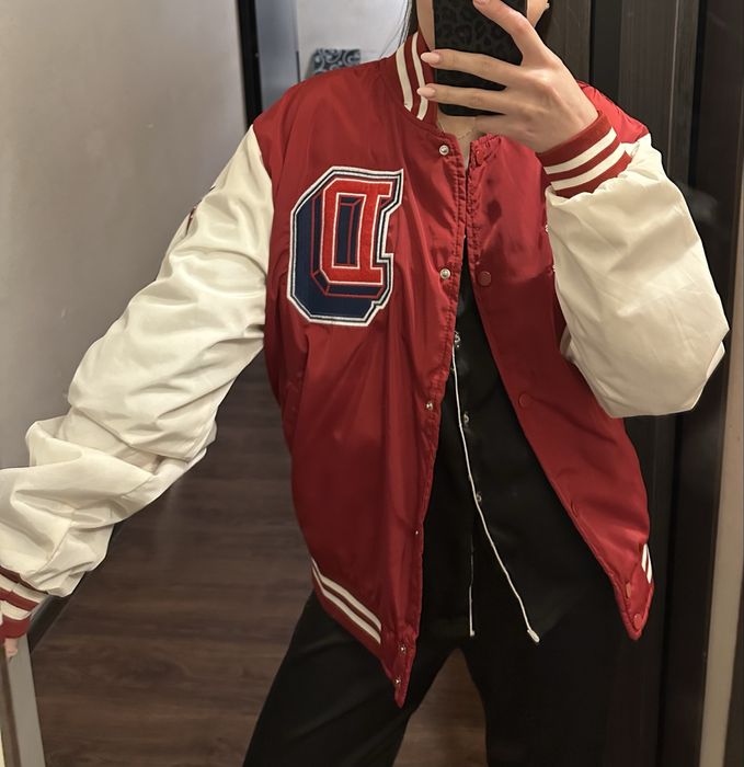 Продам бомбер в идеале, размер подходит s,m,l