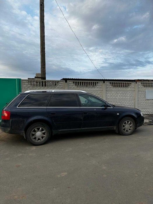 Продам автомобиль Audi A6 C5 (универсал)