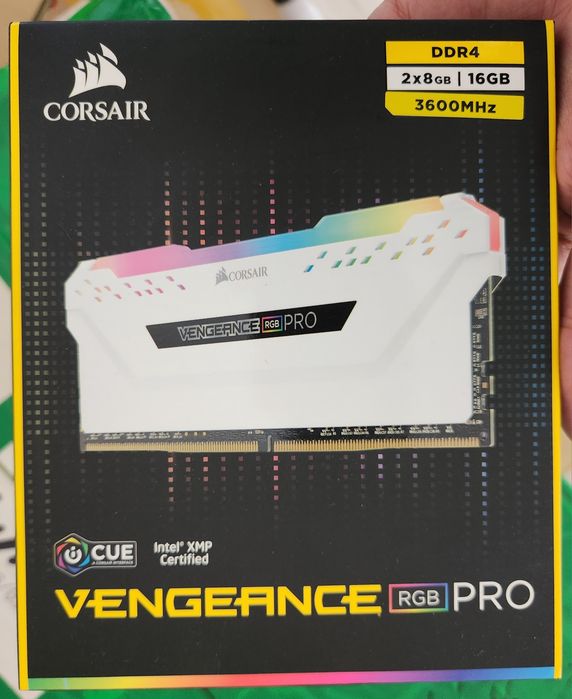 Corsair ddr4 8x2 16 gb 3600
