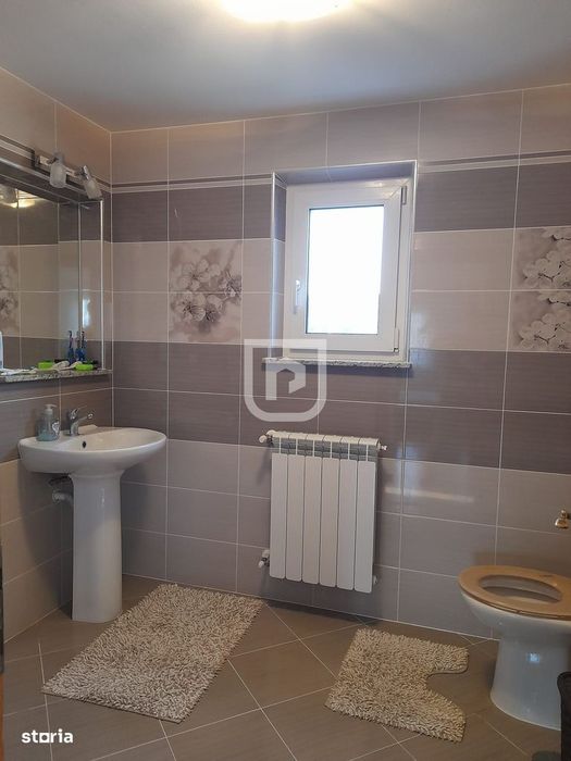 Casă 5 camere, 2.800 mp teren, Dărmănești – 13 km Suceava