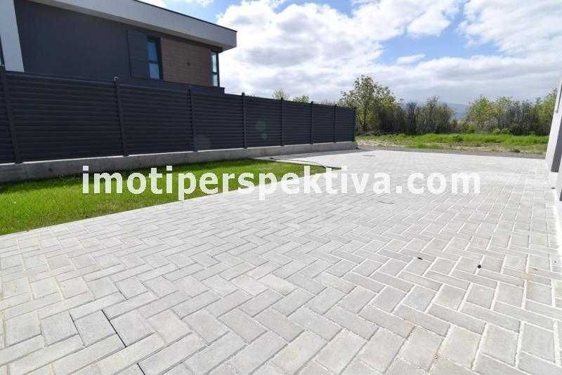 реф.19385 Чисто нова къща с две паркоместа-Коматевско шосе!