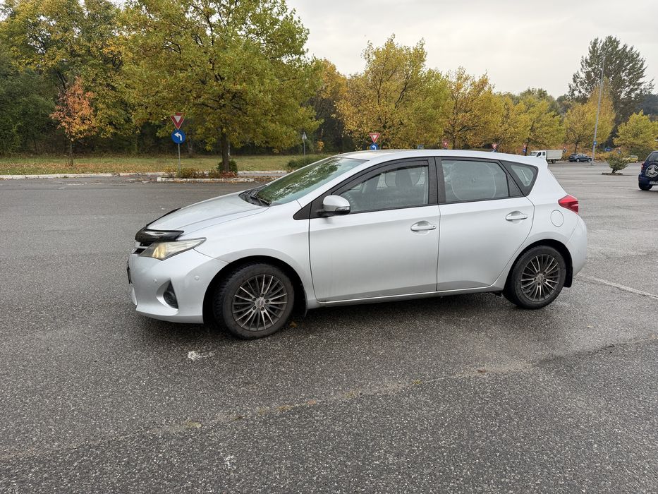 TOYOTA Auris 2014 — imagine 2