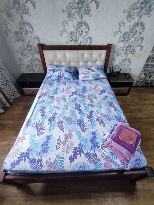 Кровать с матрасом