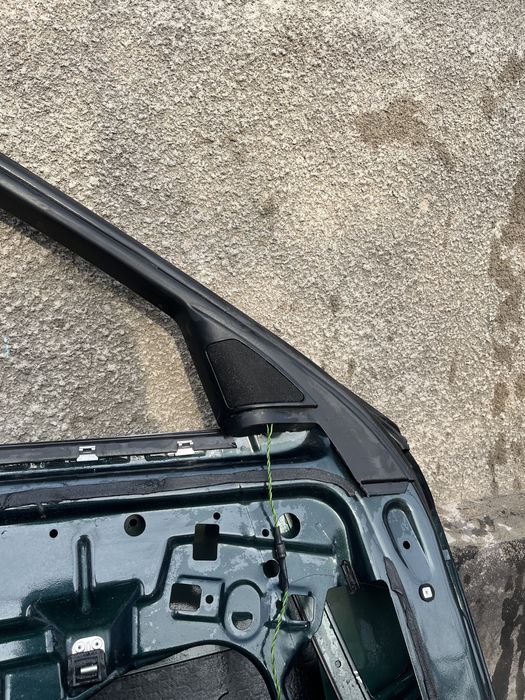 Передняя левая дверь на BMW e60 американец