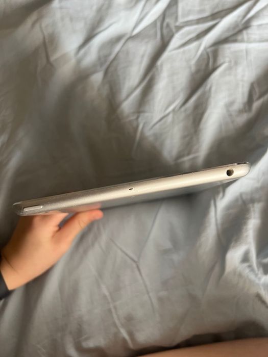 Срочно продаю iPad 2 mini 16гб