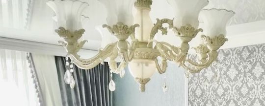 Интерьерная дорогая люстра