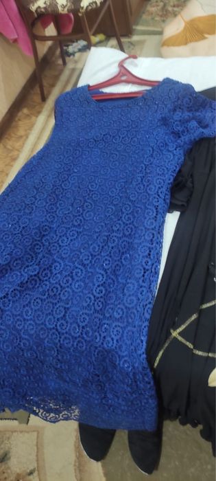 Продам платья вечерние