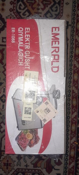 Продам новую электро мясорубку ещё не распечатана